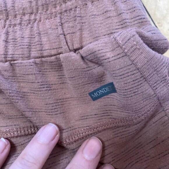 Mondetta Heathered Athletic Shorts w/ Pockets – Mauve Rose, Size L - Picture 3 of 3
